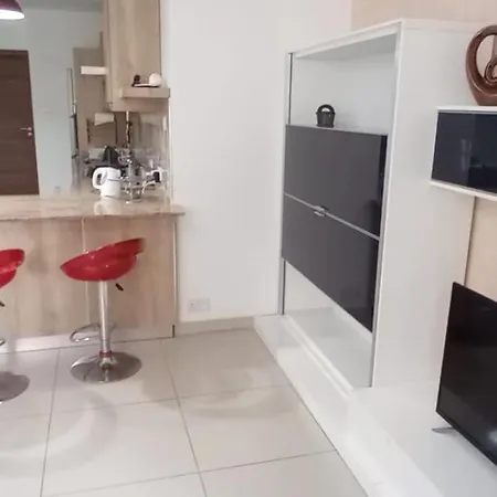 Antida Holiday Apartment * מרססקלה