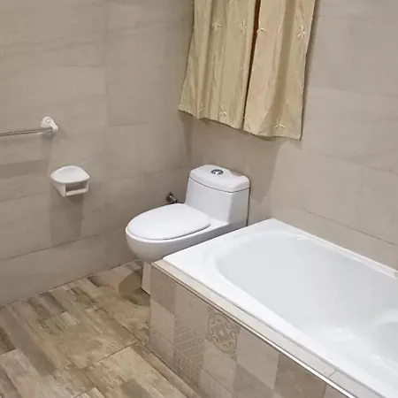 Antida Holiday Apartment דירה *